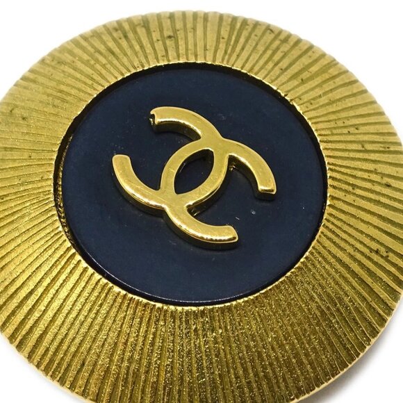 Chanel Gold Black Button Earrings Clip-On 95P - Picture 2 of 4